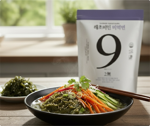 haechomiin seaweed noodles plating