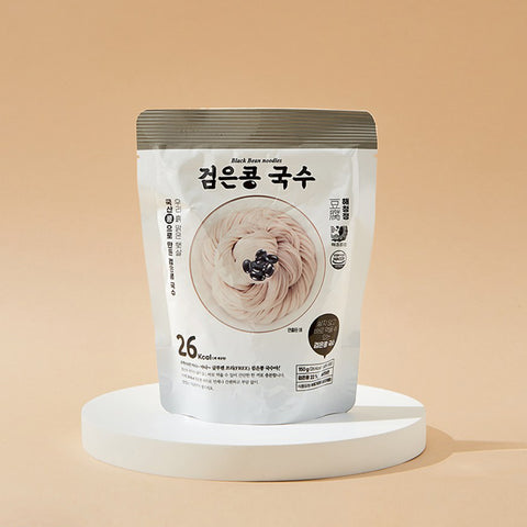Haechomiin Black Bean Noodle Set with Bibim/Soba Sauce / 해초미인 검은콩국수