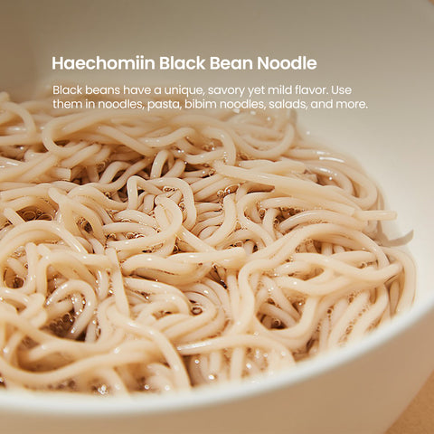 Haechomiin Black Bean Noodle Set with Bibim/Soba Sauce / 해초미인 검은콩국수
