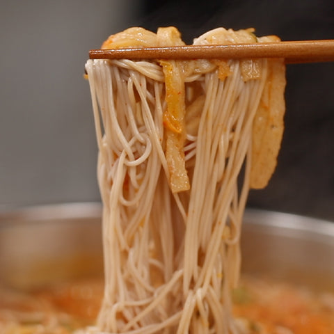 Haechomiin Black Bean Noodle Set with Bibim/Soba Sauce / 해초미인 검은콩국수